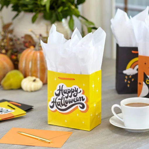 Hallmark 6.5" Assorted 8-Pack Happy Halloween Small Gift Bags - Image 2