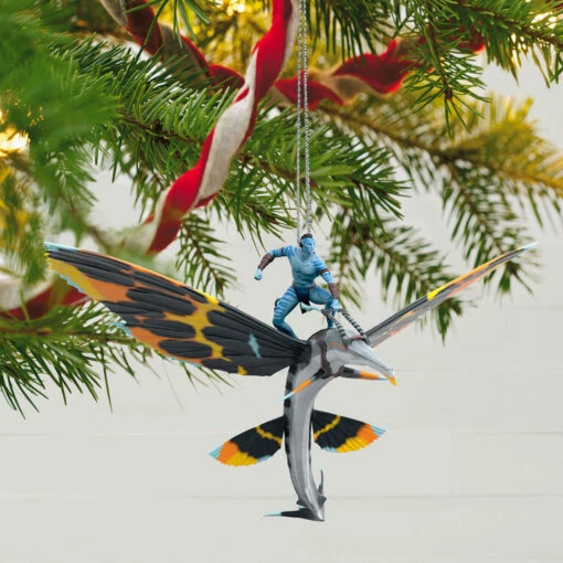Hallmark Avatar: The Way Of Water Jake Sully On Skimwing Ornament - Image 2