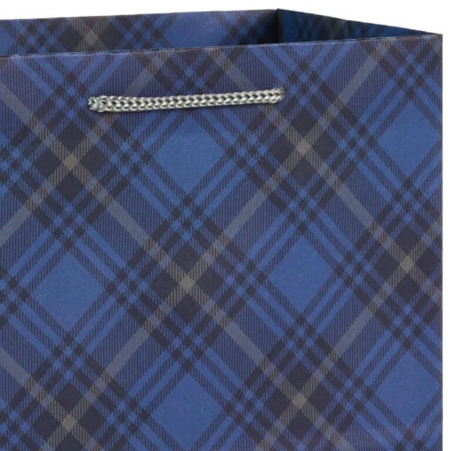Hallmark Bulk Blue And Gray 18-Pack Holiday Gift Bags, Assorted Sizes And Designs - Image 7