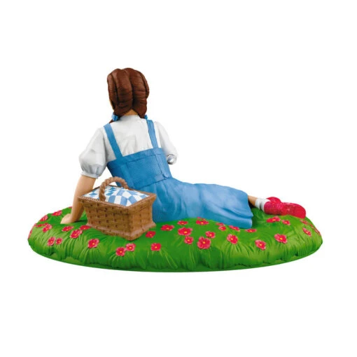 Hallmark The Wizard Of Oz™ Under The Poppies' Spell Ornament - Image 6